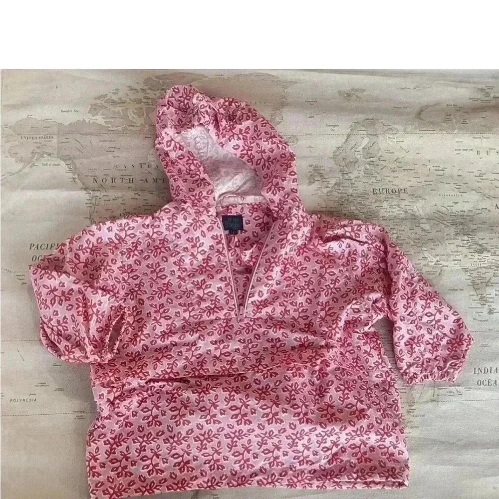 Mini Boden 5-6Y Packable Anorak
Windbreaker